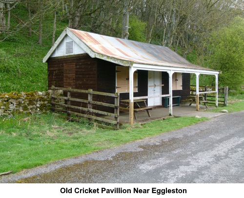 Old cricket pavillion near Egglestone