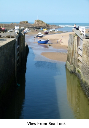 View from Bude sea lock out to sea