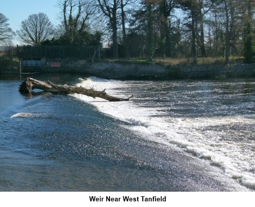 Weir near West Tanfield