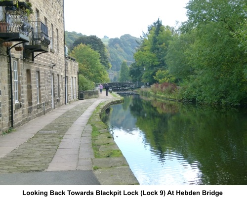 View towardsLock 9 on the Rochdale Canal at Hebden Bridge