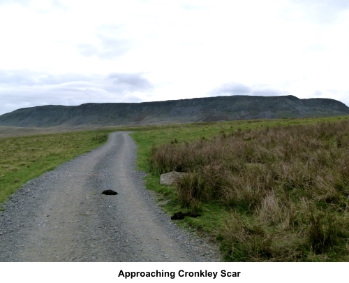 Approaching Cronkley Scar