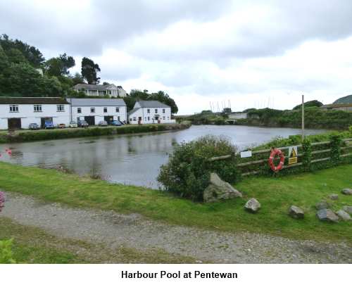 Pentewan harbour pool