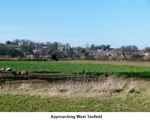 Approaching West Tanfield.