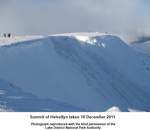 Avalanche at summit of Helvellyn. Copyright LDNPA